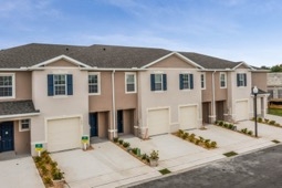 Atria at Ridgewood Lakes